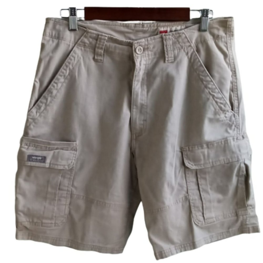 Mens Five Star Premium cargo shorts - Size 32